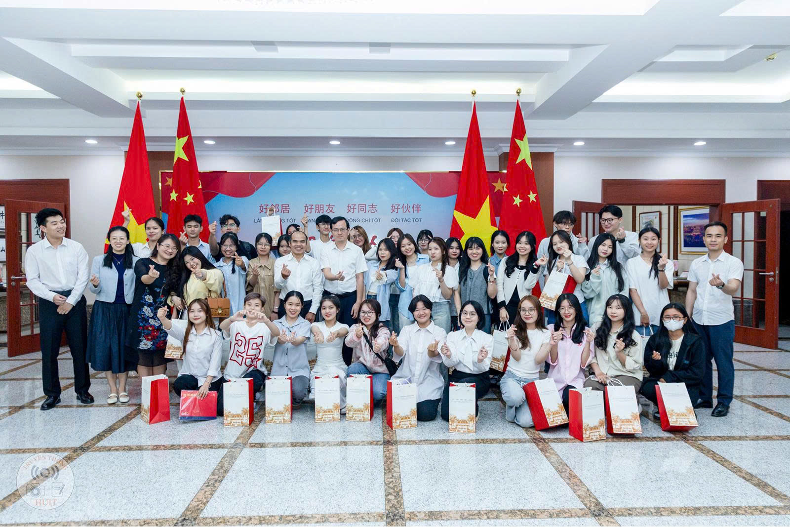 Ngôn ngữ Trung Quốc<br/>Đại học Lỗ Đông